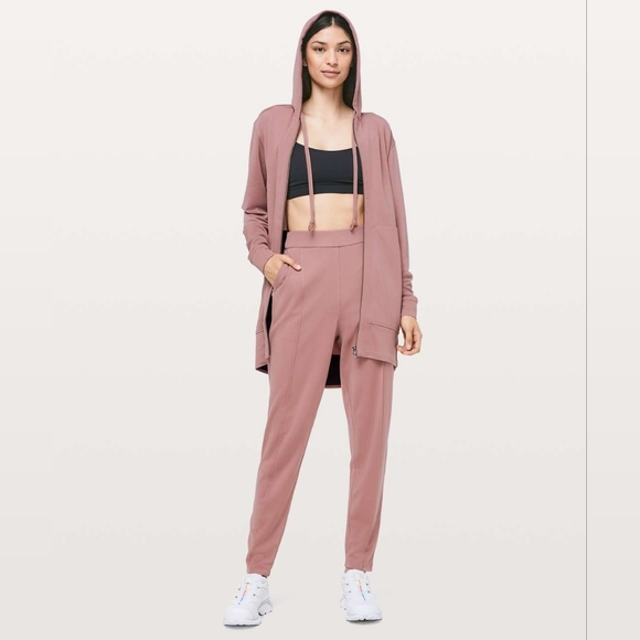 Lululemon Lisse Jogger *the lab - Picture 6 of 14